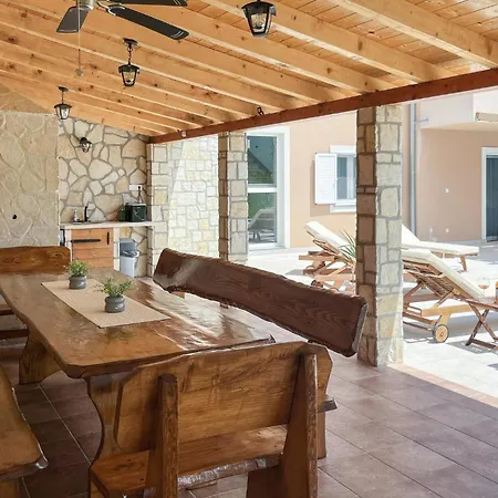 Lovely Home In Ruzic With Sauna Dom wakacyjny