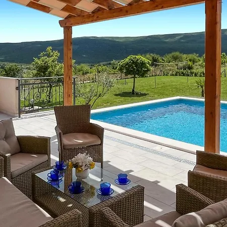 Lovely Home In Ruzic With Sauna *