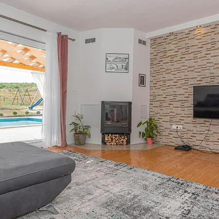 Dom wakacyjny Lovely Home In Ruzic With Sauna Ruzic