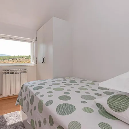 Lovely Home In Ruzic With Sauna Dom wakacyjny