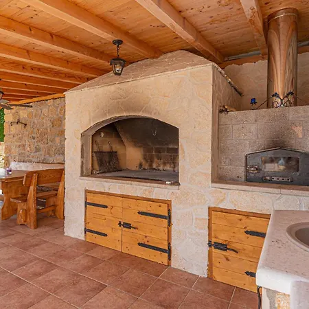 Lovely Home In Ruzic With Sauna * Ruzic