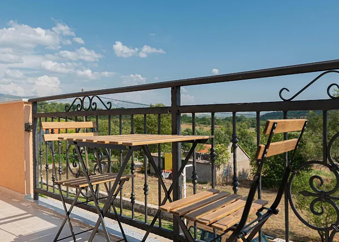 Awesome In With Jacuzzi Ferienhaus *